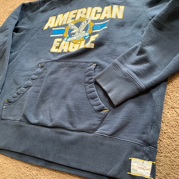 American Eagle 🦅 Hooded sweater - Picture 3 of 6